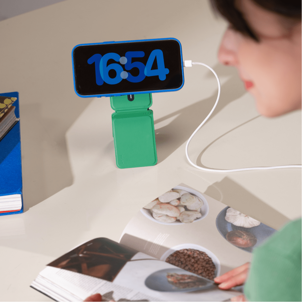 Moft Snap Phone Tripod Stand MOVAS™ - MagSafe Compatible