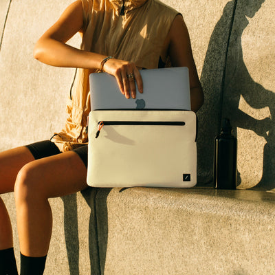 غطاء Native Union Ultralight لجهاز MacBook Pro مقاس 14"
