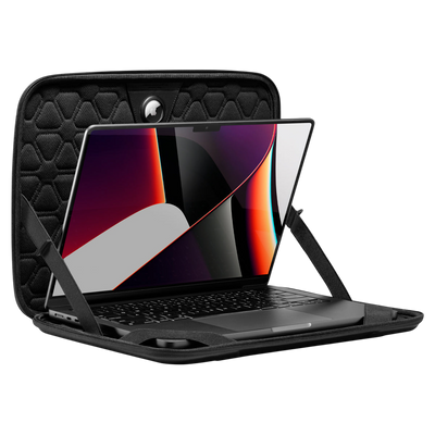 Spigen Rugged Armor Pro Pouch for MacBook Pro 16"