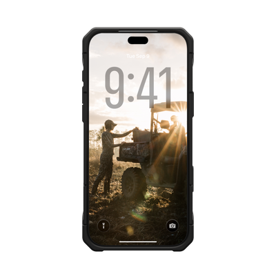جراب UAG Monarch Pro من ألياف الكربون لهاتف iPhone 18 Pro Max