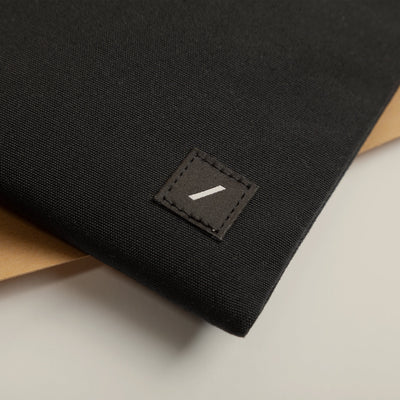 غطاء Native Union W.F.A لجهاز MacBook Pro مقاس 14"
