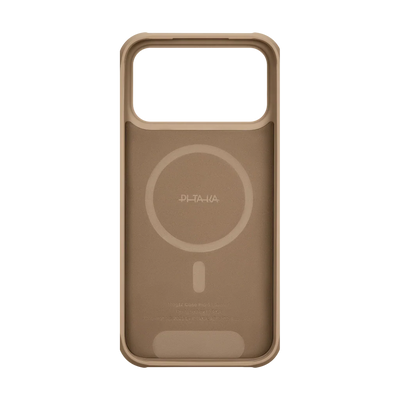 غلاف بيتاكا أراميد بروغارد لآيفون 17 برو ماكس